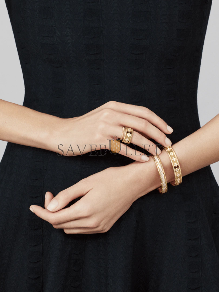 V*N CL*F arpels perlÉe pearls of gold ring, small model - yellow gold  vcarn95q00