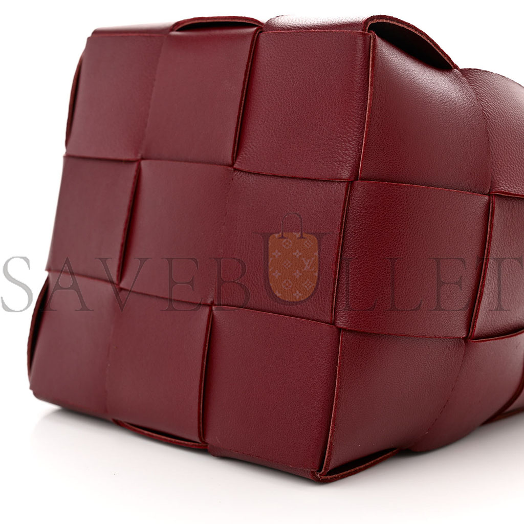 bo*te*ga Ve*ne*ta nappa maxi intrecciato small cassette bucket bag bordeaux (18*14*13cm)