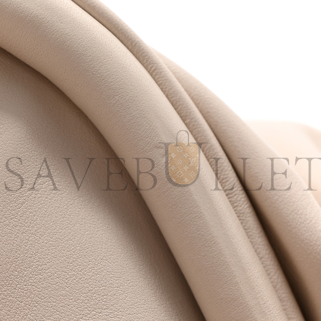 bo*te*ga Ve*ne*ta smooth butter calf the pouch oversized clutch mist (38*16*8cm)