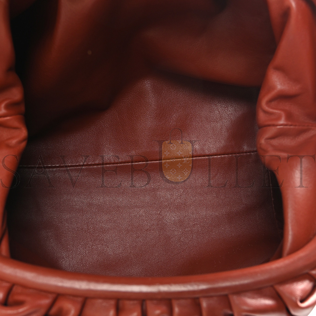 bo*te*ga Ve*ne*ta smooth butter calf the pouch oversized clutch rust (38*18*9cm)