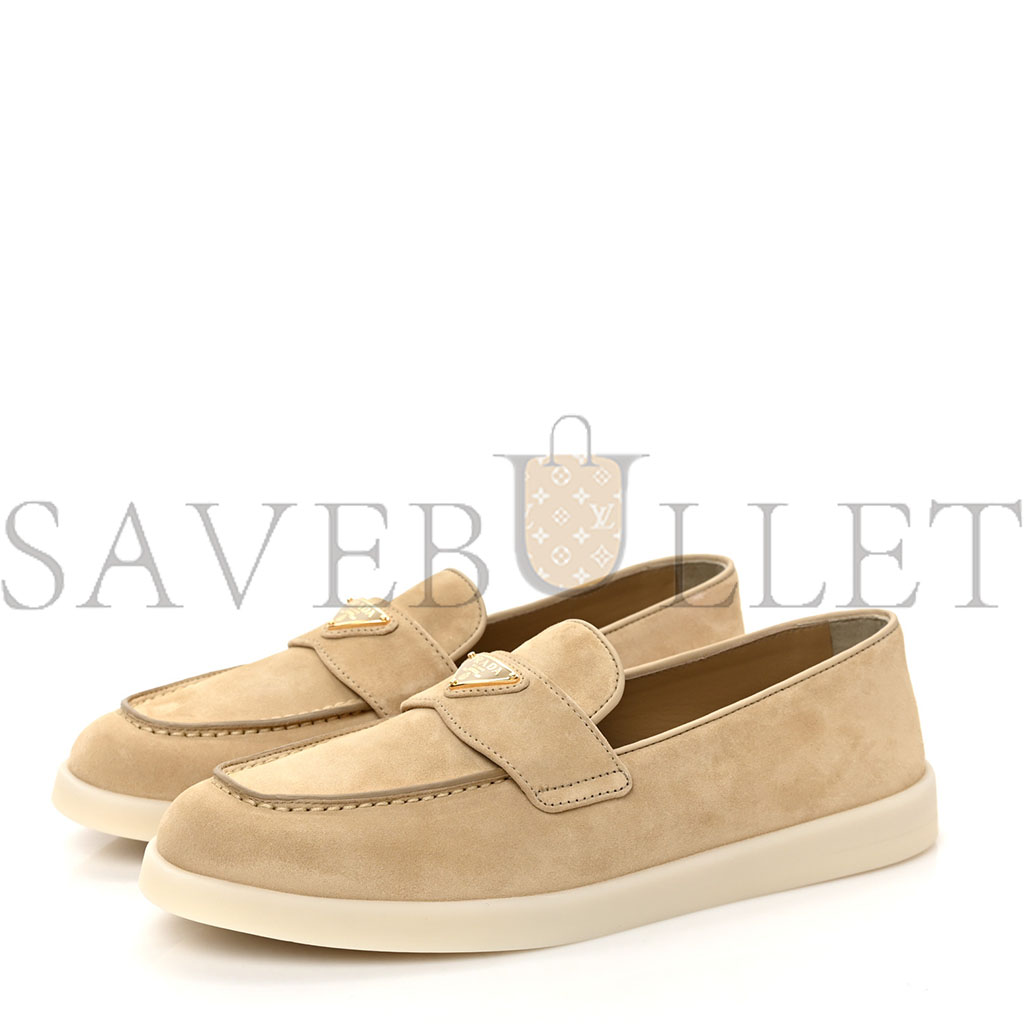 Pra*a vitello scamosciato metal triangle logo saint tropez 25mm loafers 40 ecru