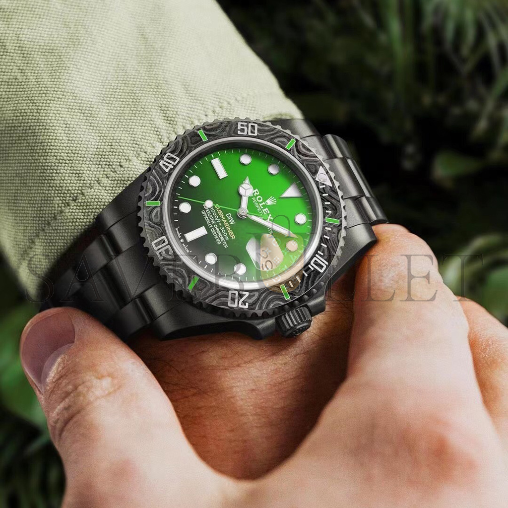 R*l*x submariner diw parakeet watch 126610ln