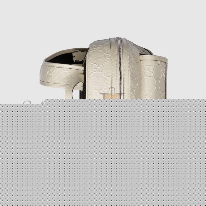 G*u*i gg embossed backpack  658579  (37*27*13cm)