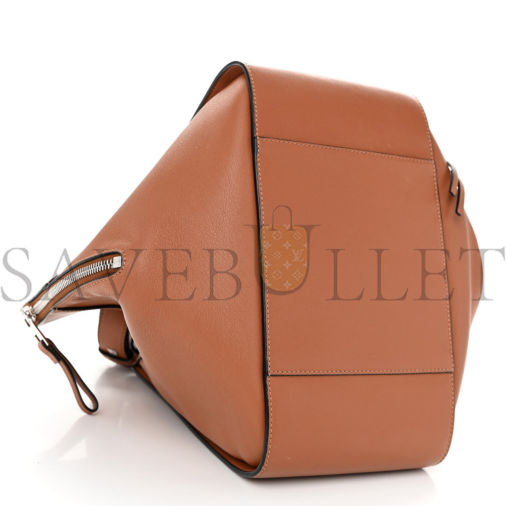 l*ew* calfskin small hammock shoulder bag tan (30*25*13.5)