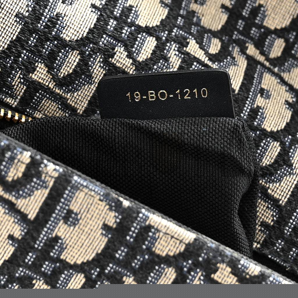 D*or oblique 30 montaigne flap bag blue (24*18*6.4cm)