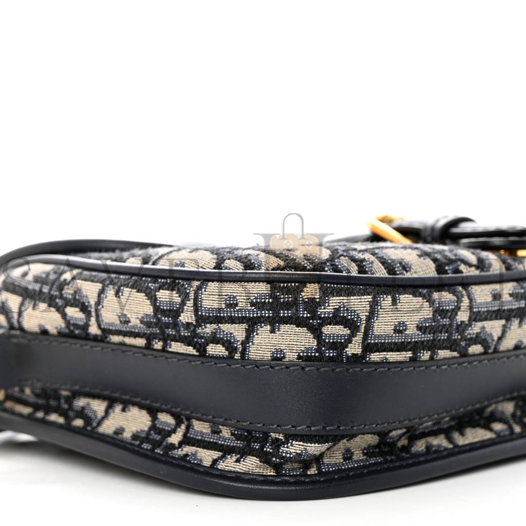 D*or oblique medium bobby flap blue (23*20*5.7cm)