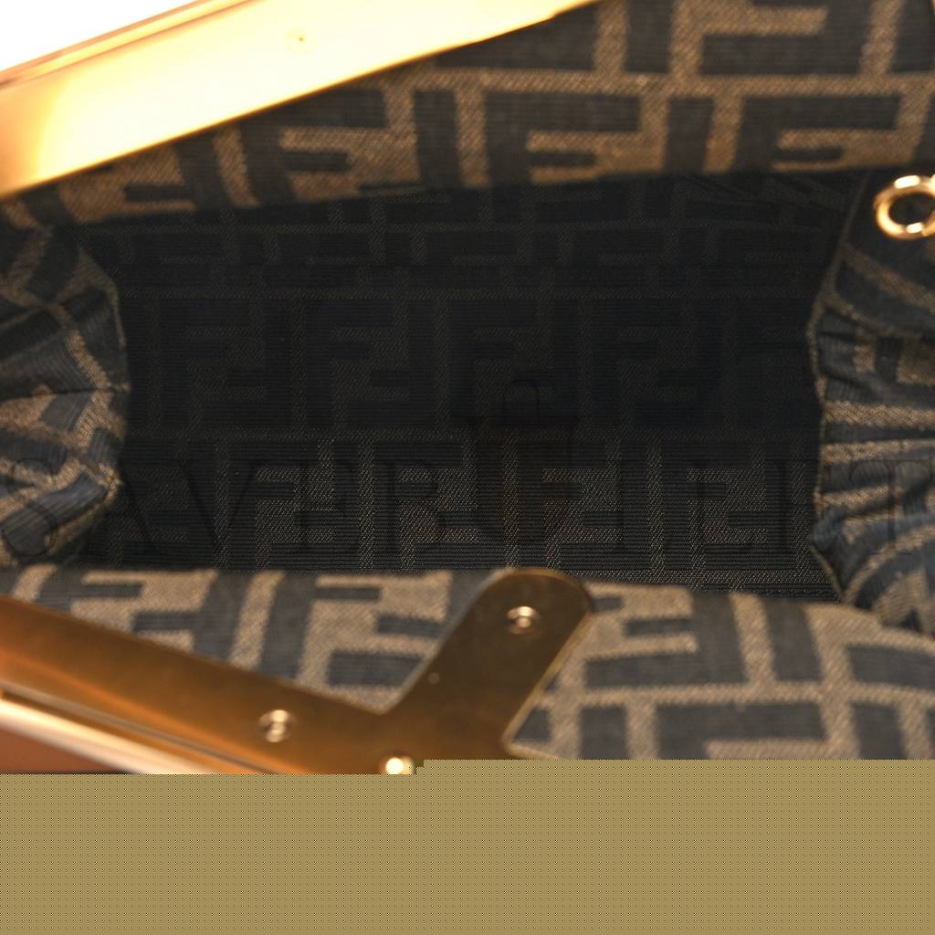 F**di shiny nappa medium F**di first caramello (30*25*10cm)